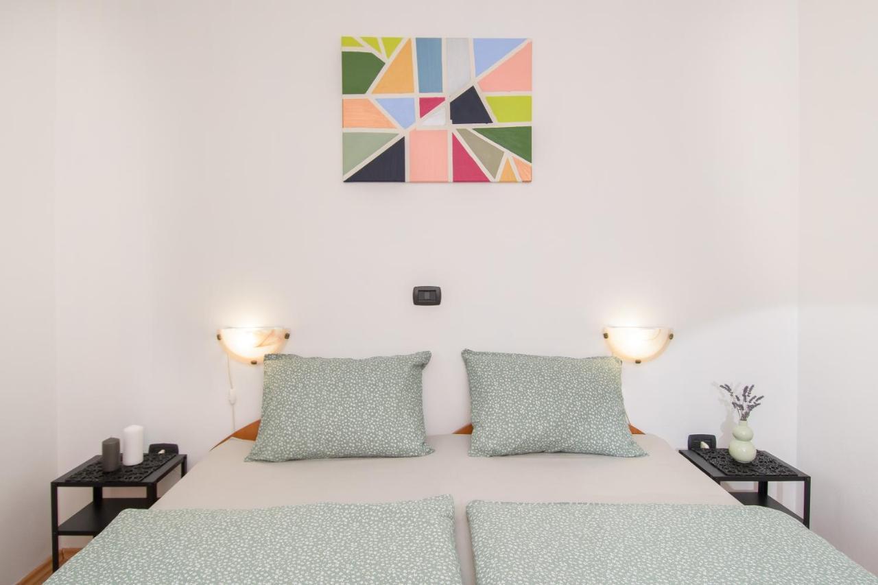 Apartman Alba Karigador Exterior photo