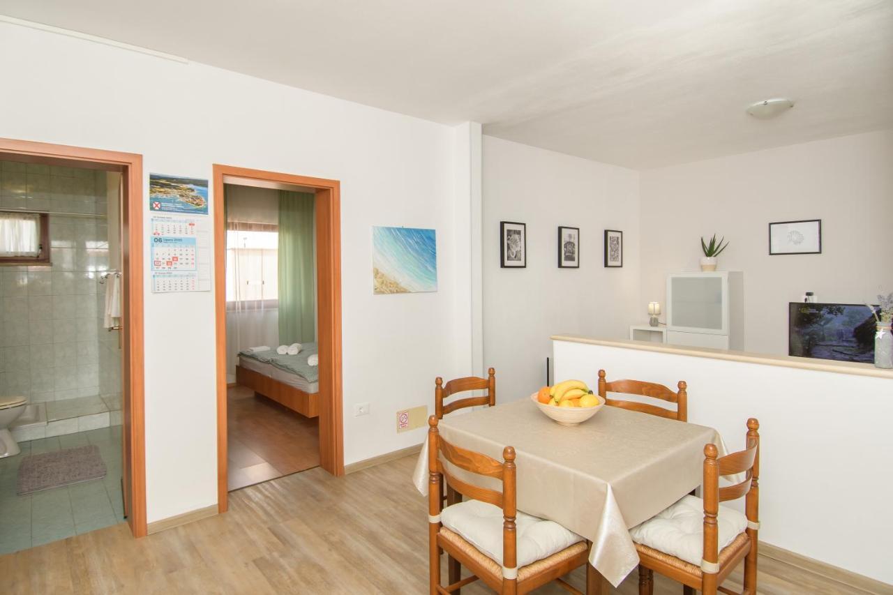 Apartman Alba Karigador Exterior photo